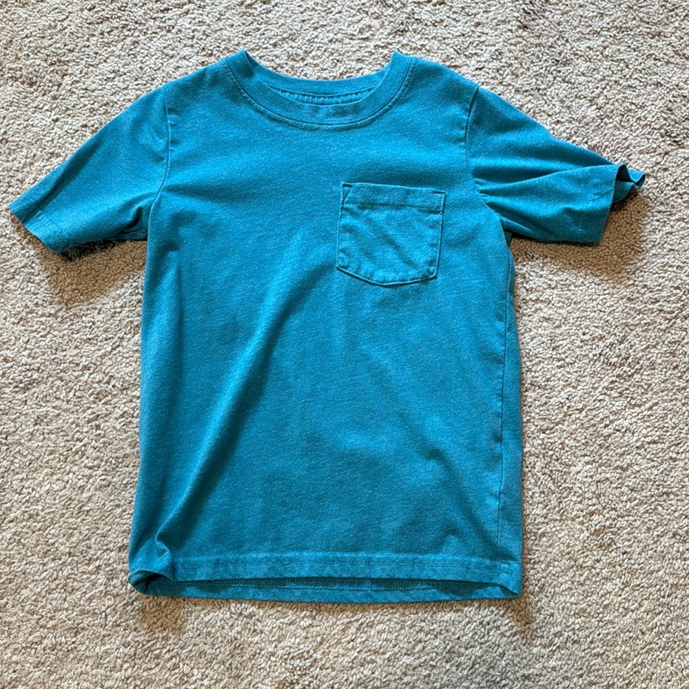 Short sleeved blue tee